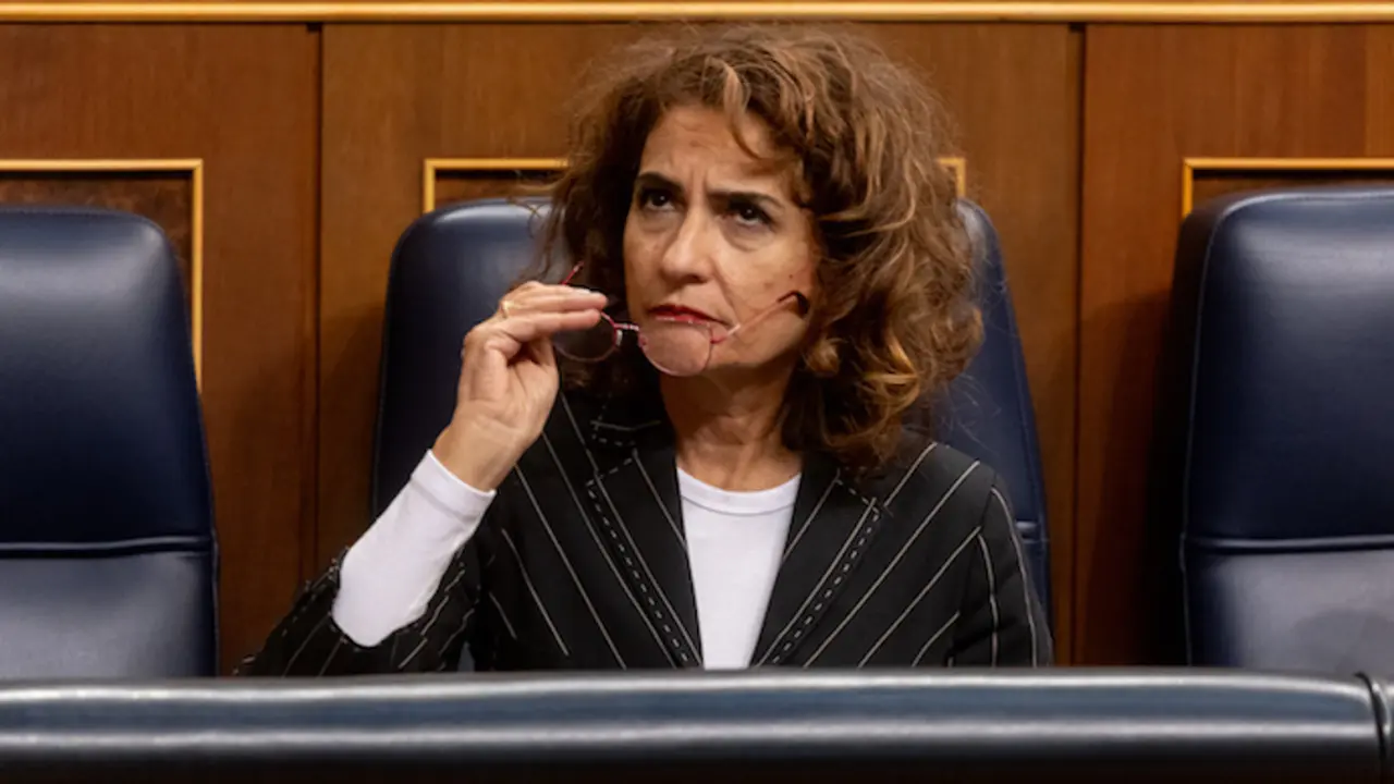 La vicepresidenta primera y ministra de Hacienda, Mar&iacute;a Jes&uacute;s Montero. / EP