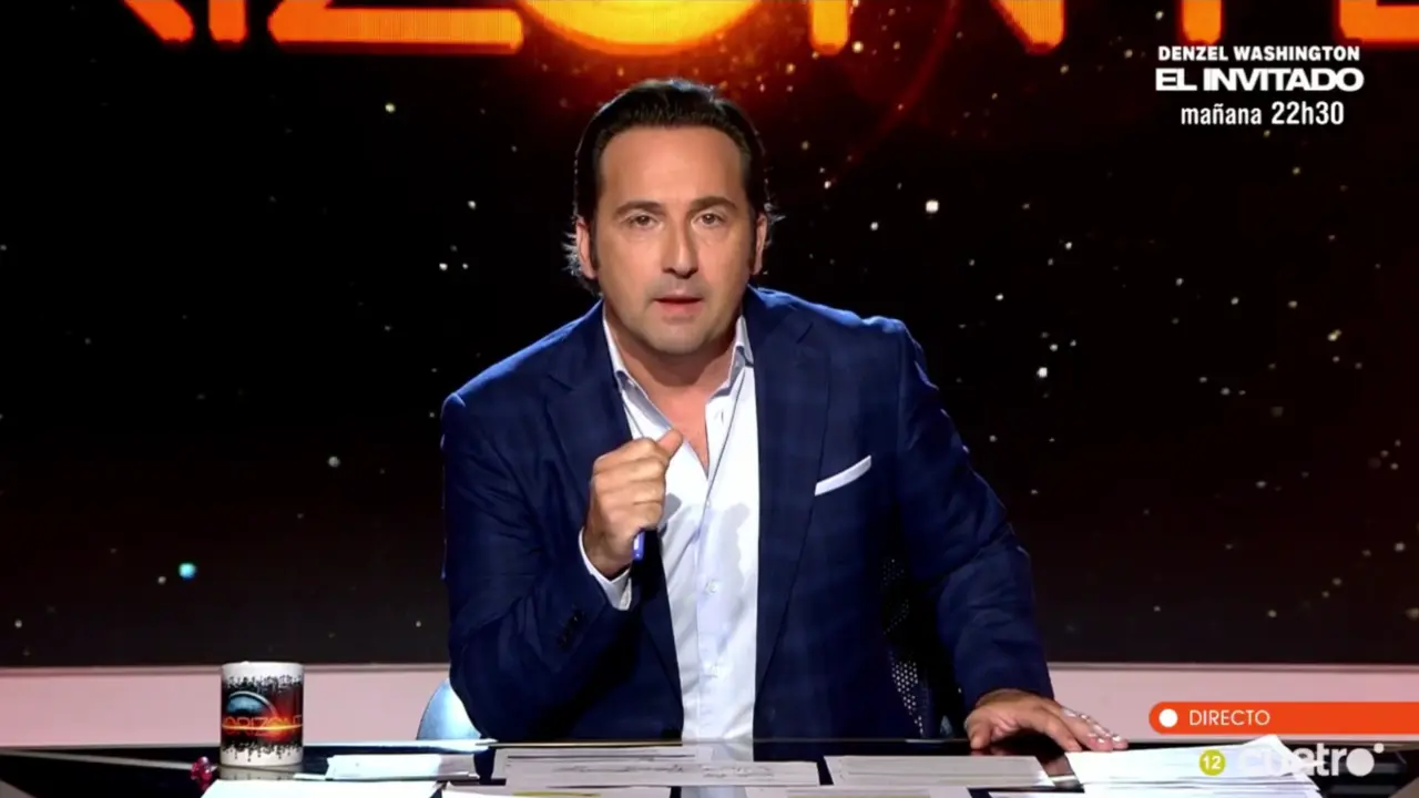 Iker Jim&eacute;nez durante el programa de ayer de 'Horizonte'. / Red X