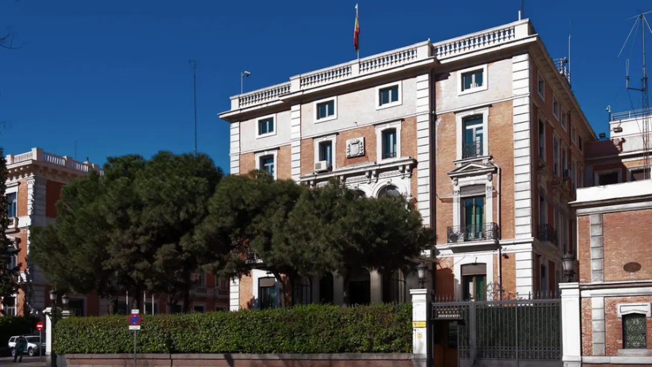 Fachada principal del palacete de Castellana, 5, sede del Ministerio del Interior.