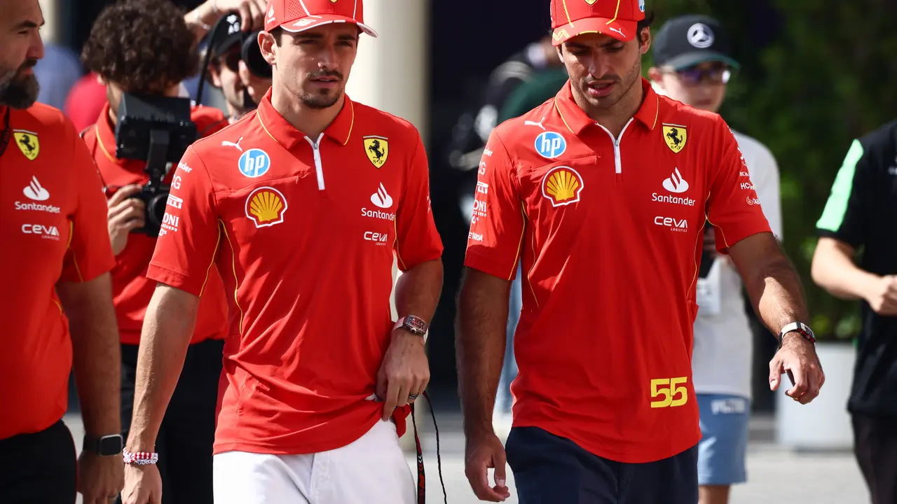 Los pilotos de Ferrari, Charles Leclerc y Carlos Sainz. / Beata Zawrzel