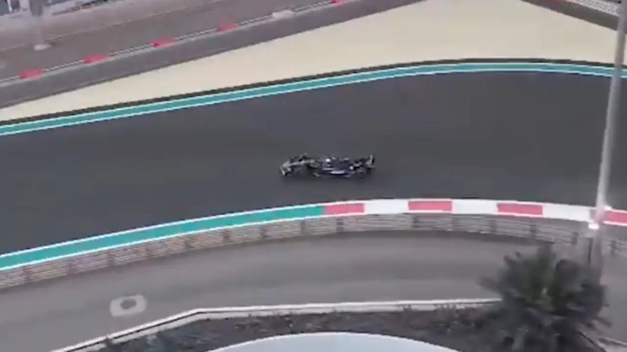Carlos Sainz a rueda con Williams. / Red X