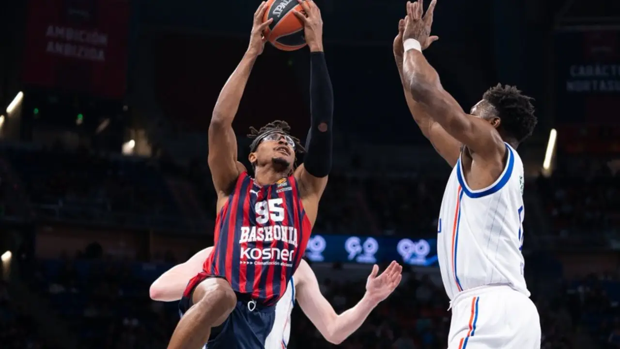 Chima Moneke en el Baskonia-Anadolu Efes. / Baskonia