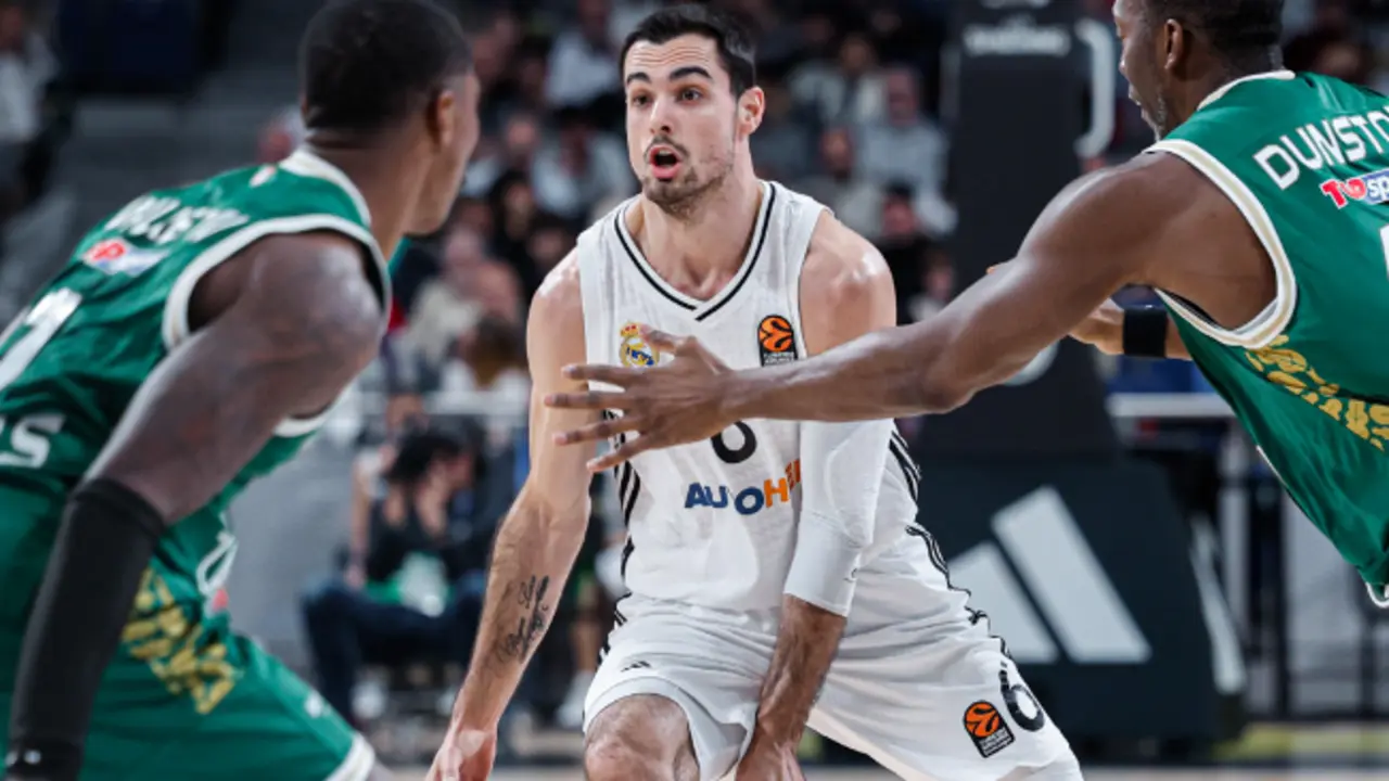 Una jugada del partido de ayer disputado entre Real Madrid y Zalgiris. / RMBasket