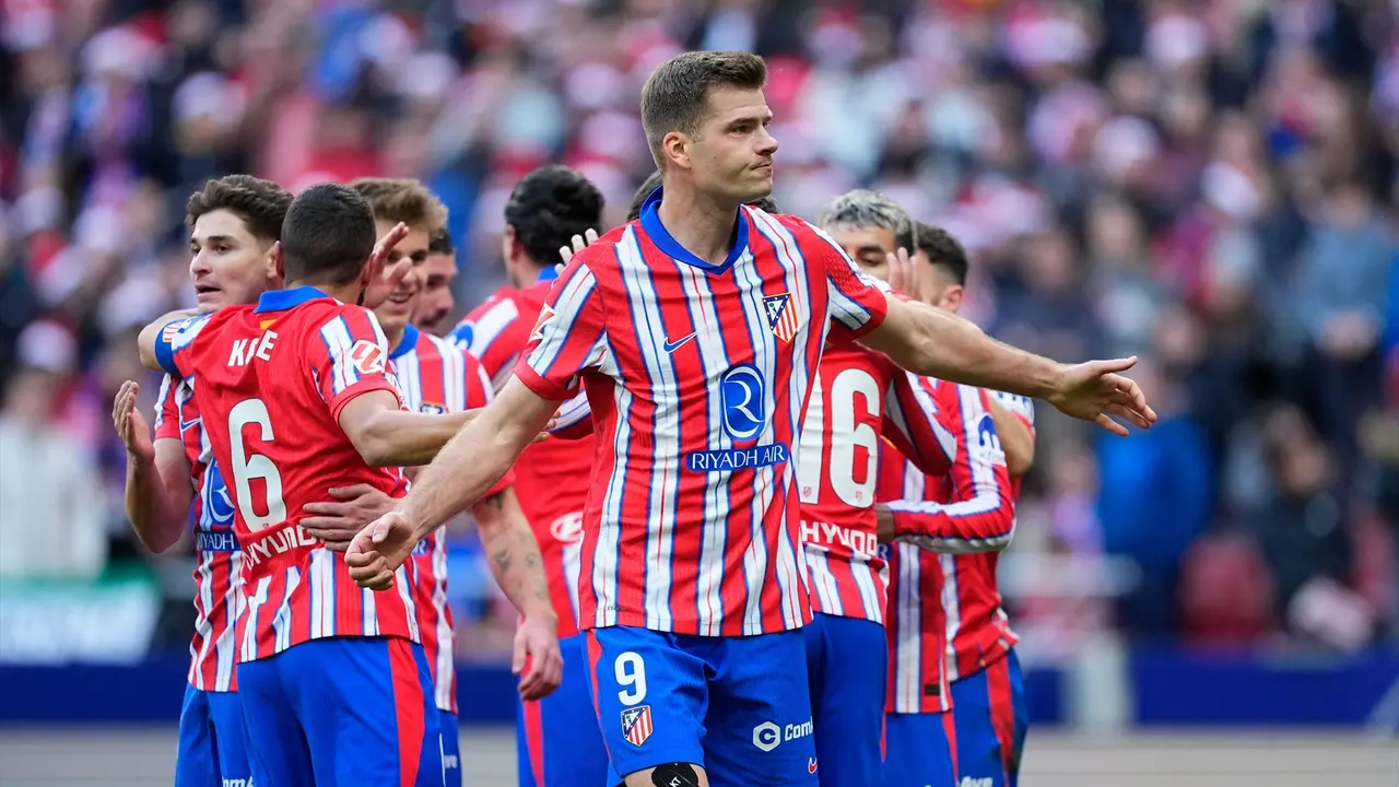 Alexander Sorloth celebra su gol en el Atl&eacute;tico de Madrid-Getafe. / Oscar J. Barroso