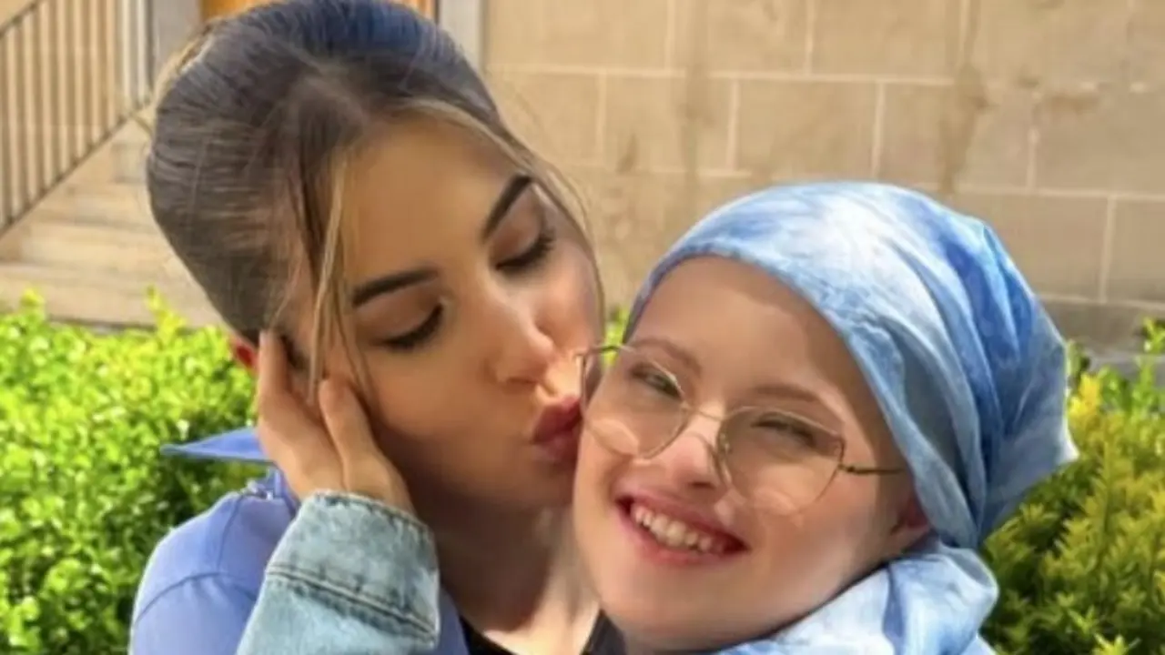 Las hermanas Paula y Sara Cisneros. / Redes sociales