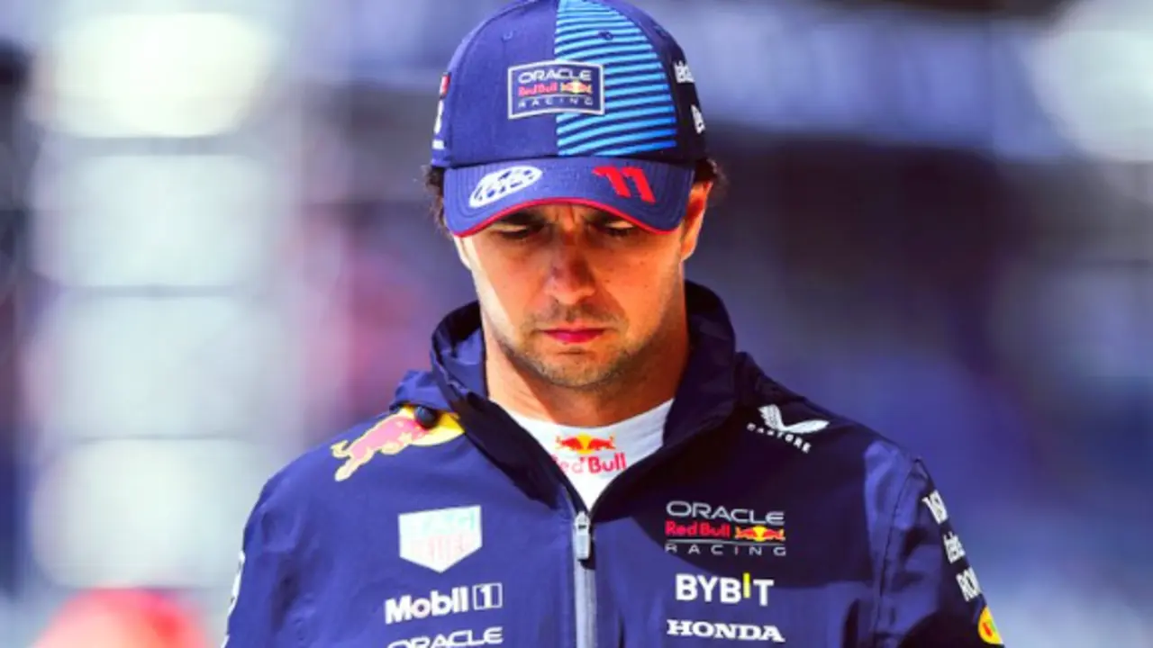 Checo P&eacute;rez se va de Red Bull. / Red Bull