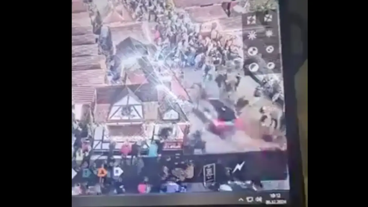 Imagen captada por c&aacute;maras de seguridad muestra el momento en que un veh&iacute;culo embiste a la multitud en el mercado navide&ntilde;o de Magdeburgo, Alemania, dejando varios heridos y generando caos en el lugar.