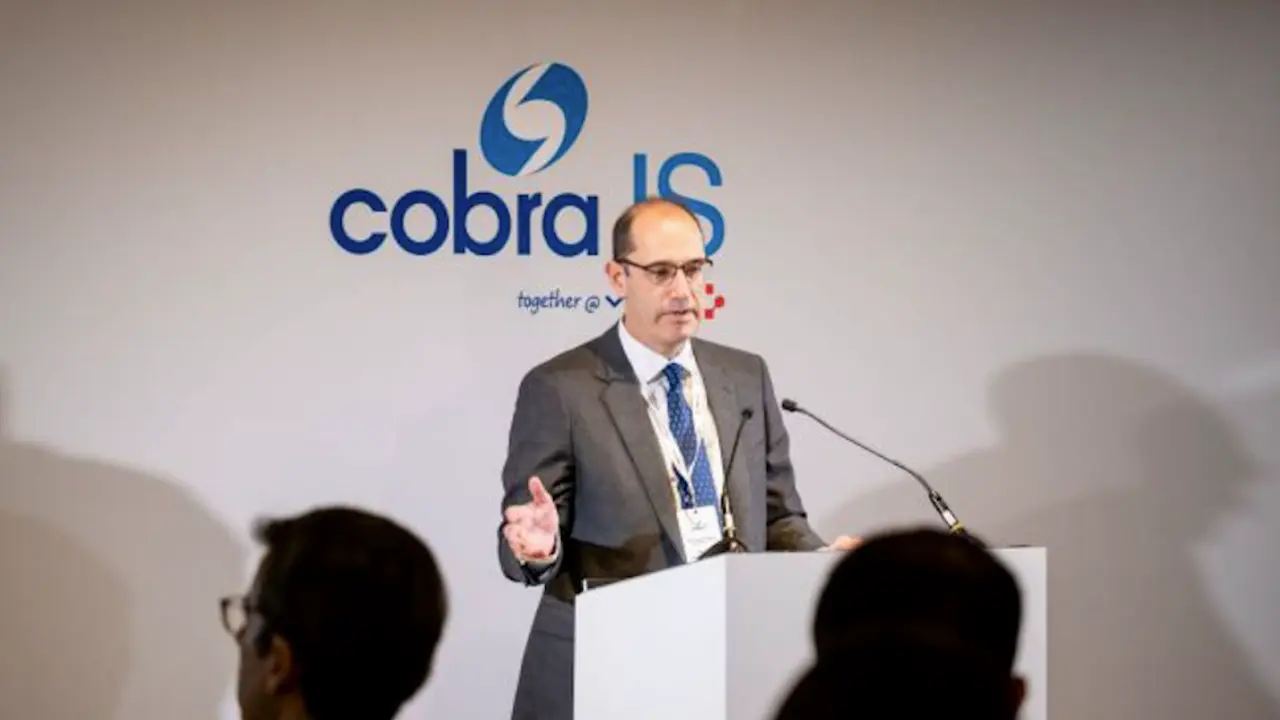 Jos&eacute; Mar&iacute;a Castillo Lacabex, l&iacute;der de Moncobra, empresa del Grupo Cobra, durante una presentaci&oacute;n.