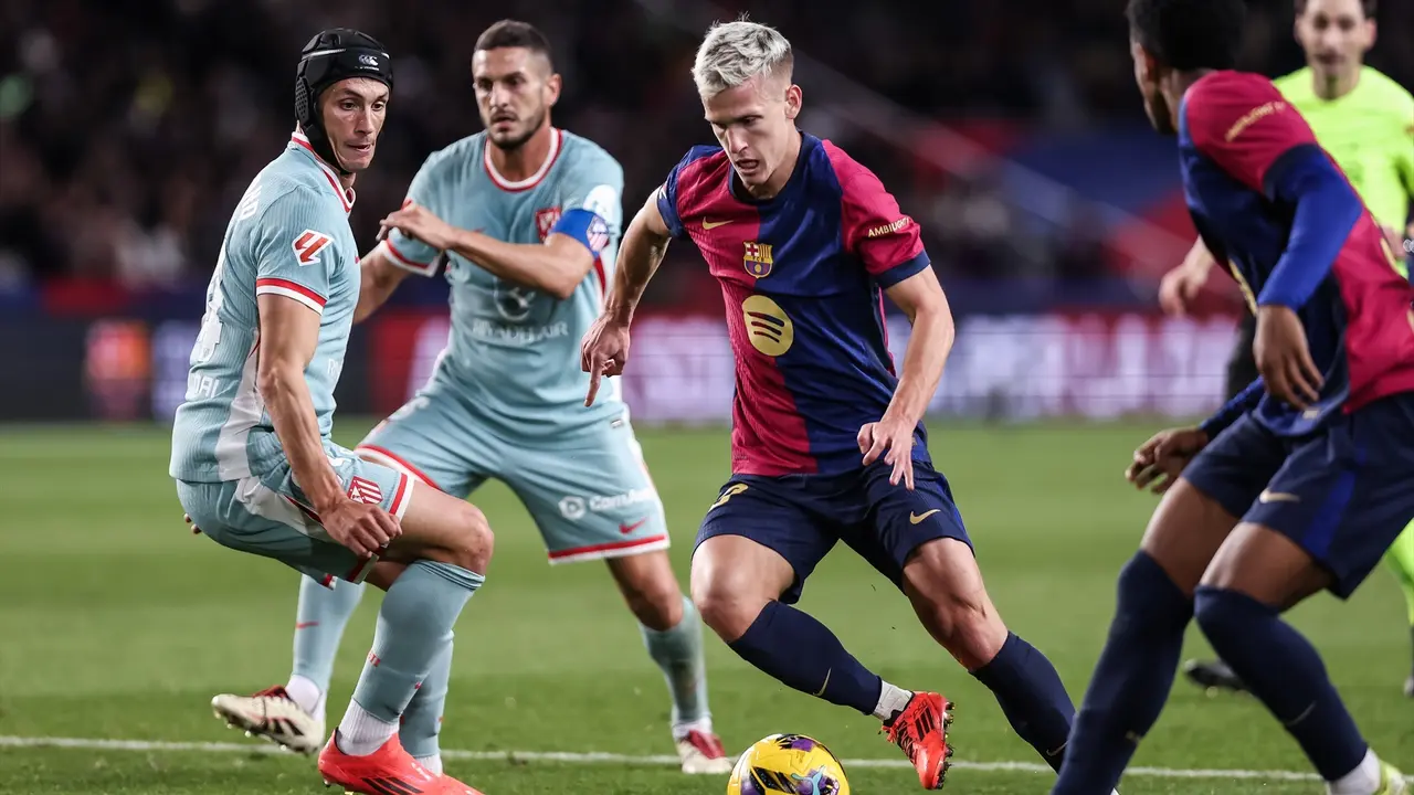 Dani Olmo durante el partido ante el Atl&eacute;tico de Madrid. / EP