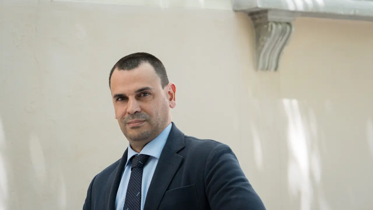 La pareja de la presidenta de la Comunidad de Madrid, Alberto Gonz&aacute;lez Amador, a su llegada al Tribunal Superior de Justicia. / ARCHIVO / Diego Radam&eacute;s