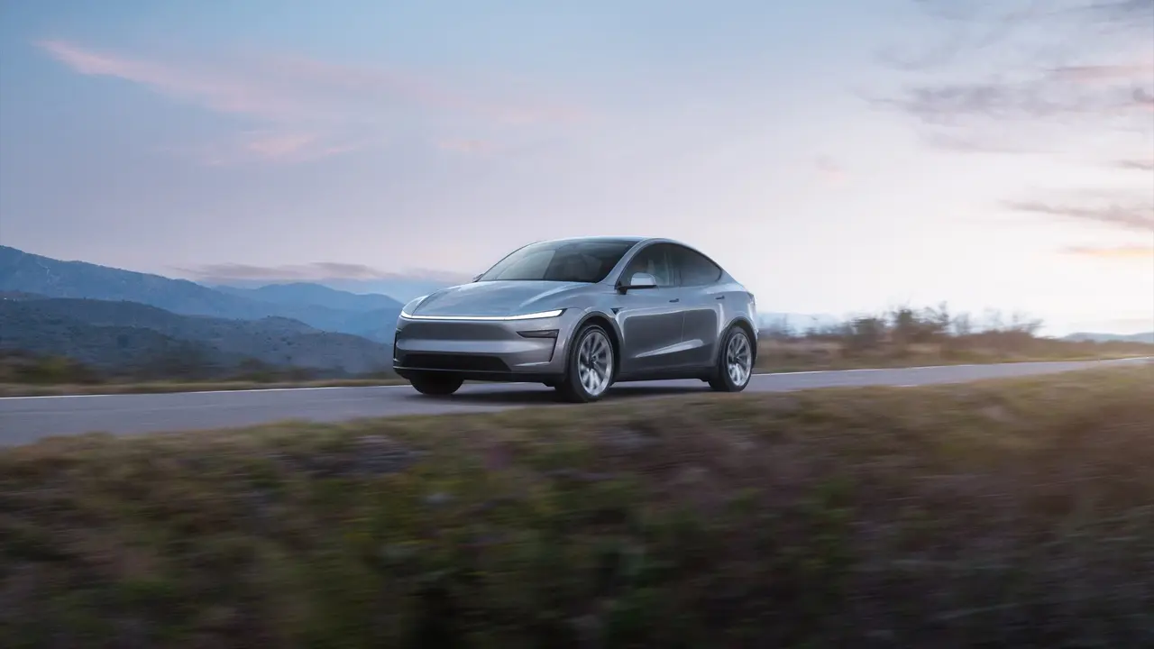 Tesla lanza el nuevo Model Y en Europa. / Tesla