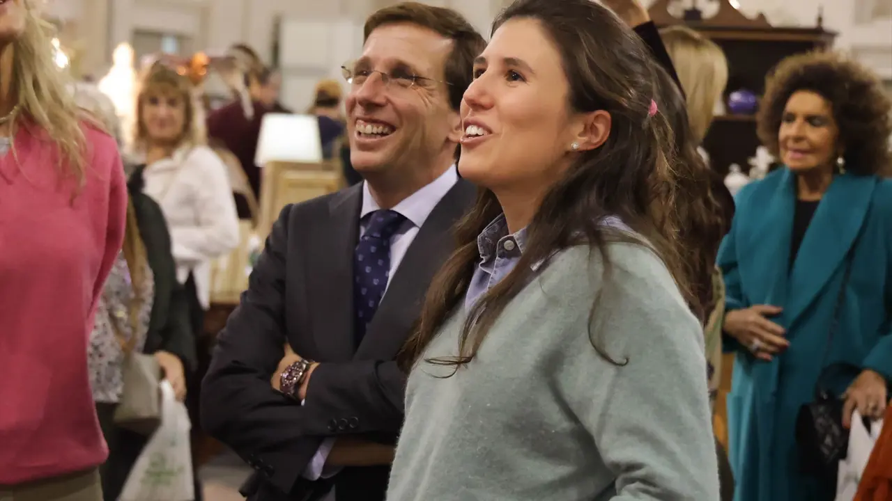 El alcalde de Madrid, Jose Luis Mart&iacute;nez Almeida, y su esposa,  Teresa Urquijo. EP / Archivo
