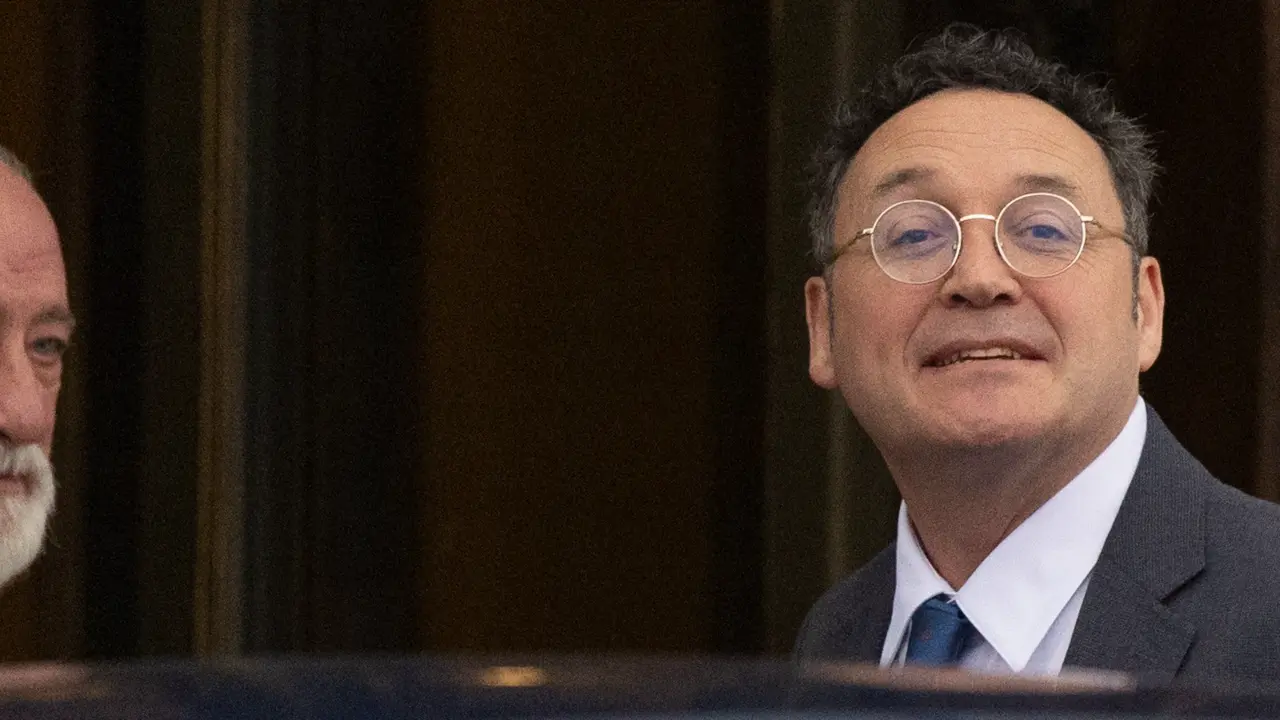 El fiscal general del Estado, &Aacute;lvaro Garc&iacute;a Ortiz, a su llegada al Tribunal Supremo, a 29 de enero de 2025, en Madrid (Espa&ntilde;a). Garc&iacute;a Ortiz declara como investigado ante el Supremo por la presunta filtraci&oacute;n que le atribuye la pareja de la presidenta de la Comunidad de Madrid. Es la primera vez que un fiscal general declara como investigado y su comparecencia tiene lugar un d&iacute;a despu&eacute;s de que el propio Tribunal Supremo haya avalado su nombramiento como jefe del Ministerio P&uacute;blico.
Fecha: 29/01/2025. leer menos

Firma: Eduardo Parra / Europa Press