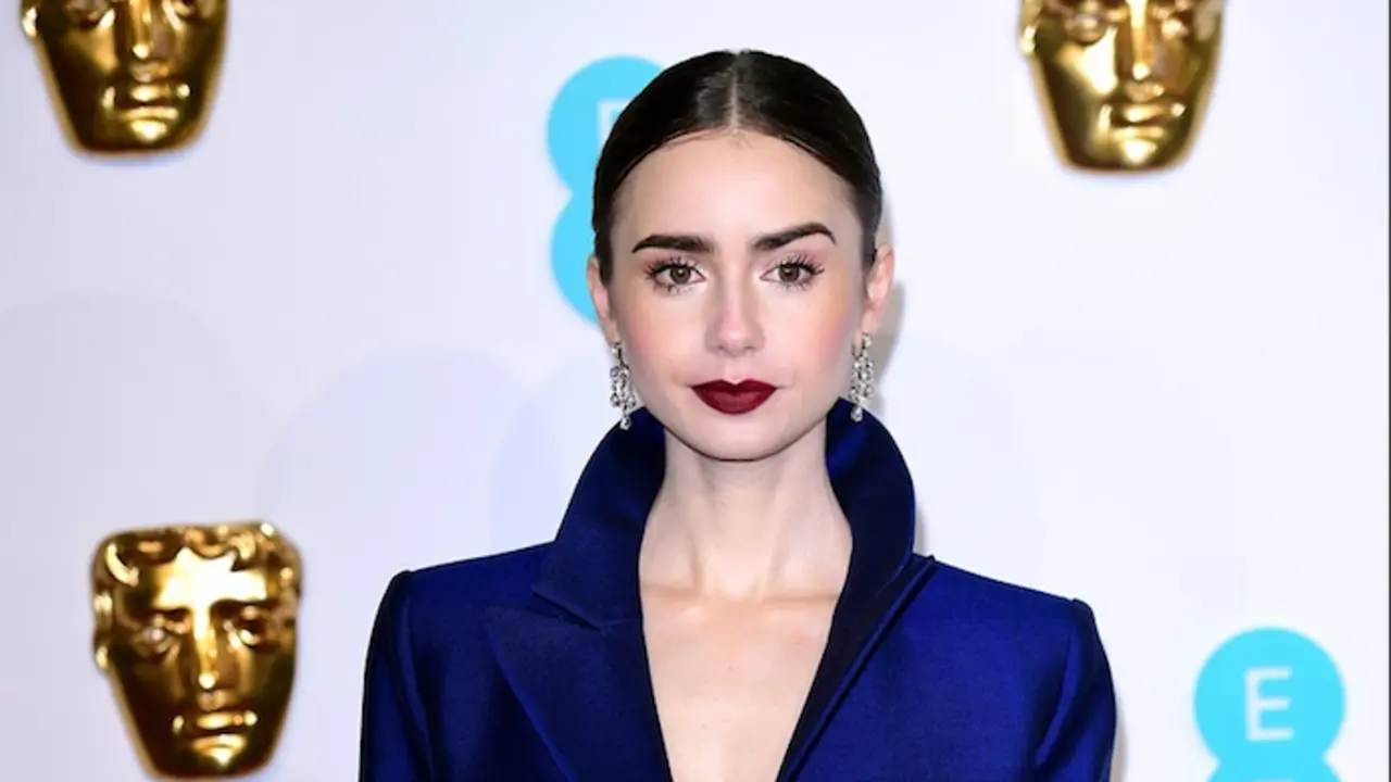 La actriz, Lily Collins, en un photocall. / EP