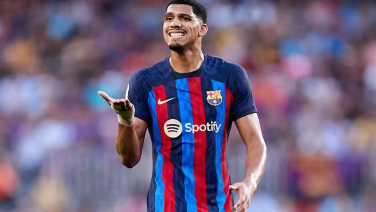 El jugador del FC Barcelona, Ronald Araujo. / EP
