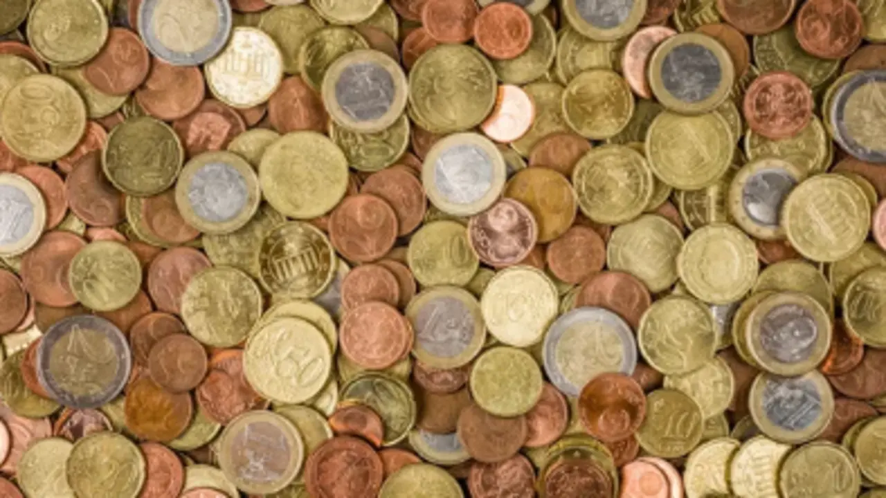 Varias monedas actuales de diferente valor. / A.S.