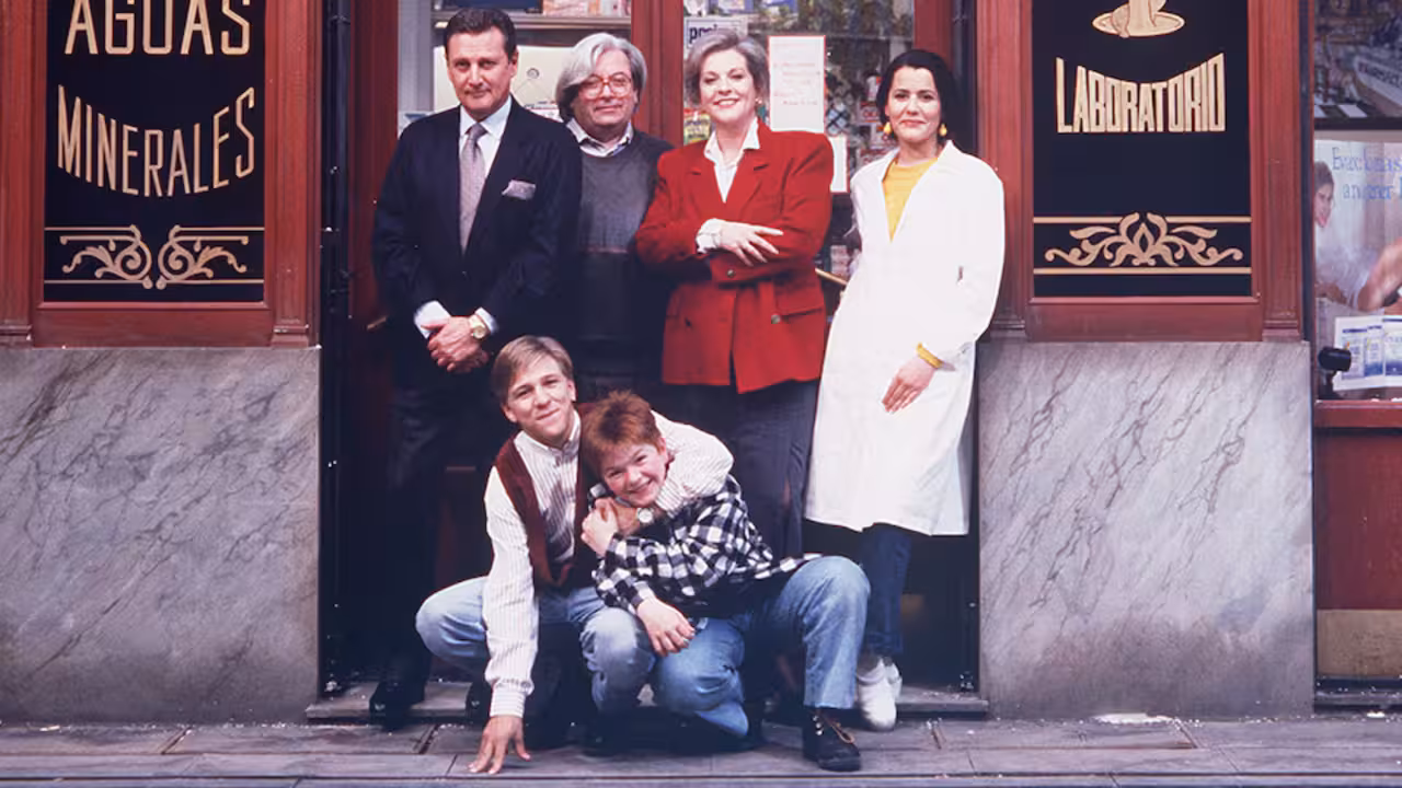 Farmacia de guardia fue uno de los grandes &eacute;xitos de la televisi&oacute;n espa&ntilde;ola en los 90. / ANTENA3