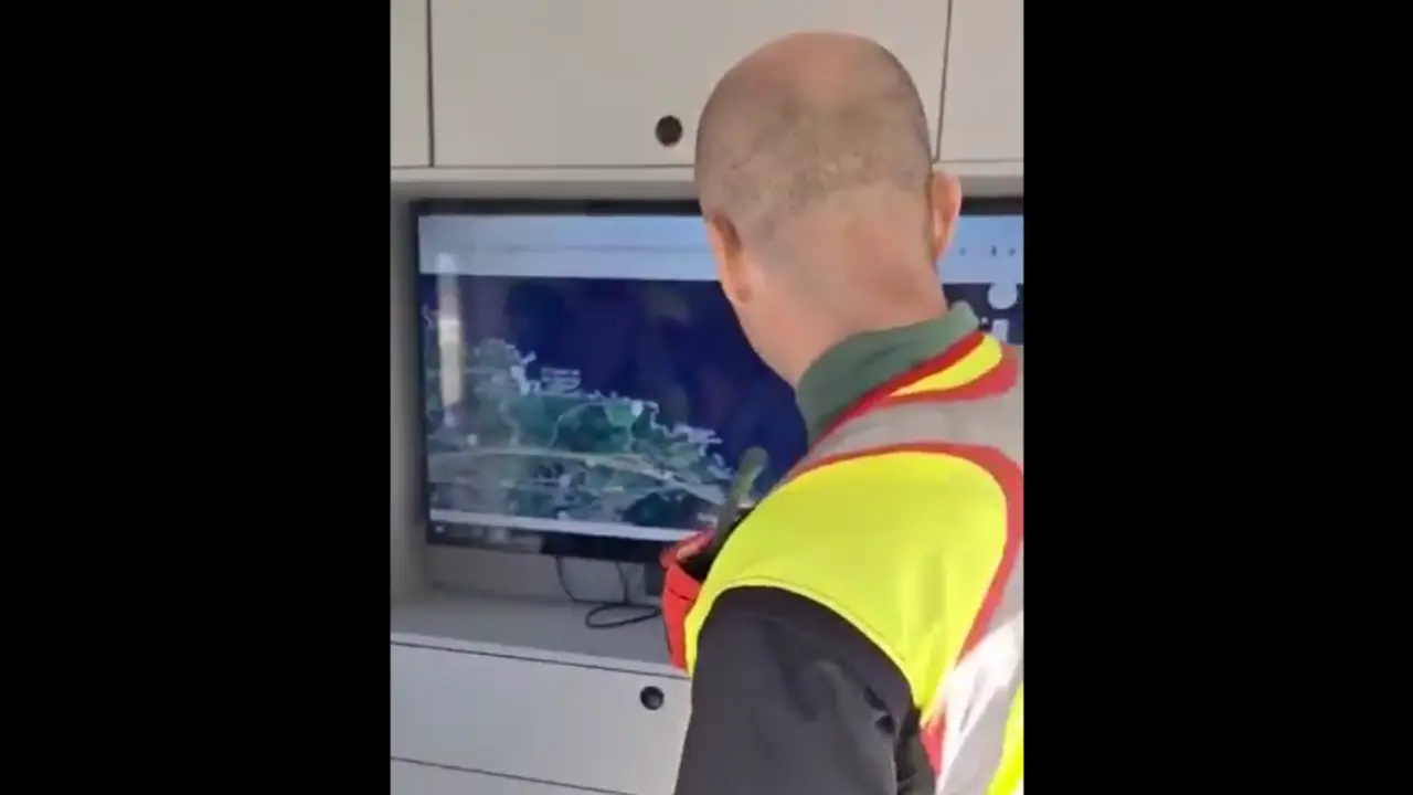 Los servicios de emergencia preparando el operativo. / G.C.
