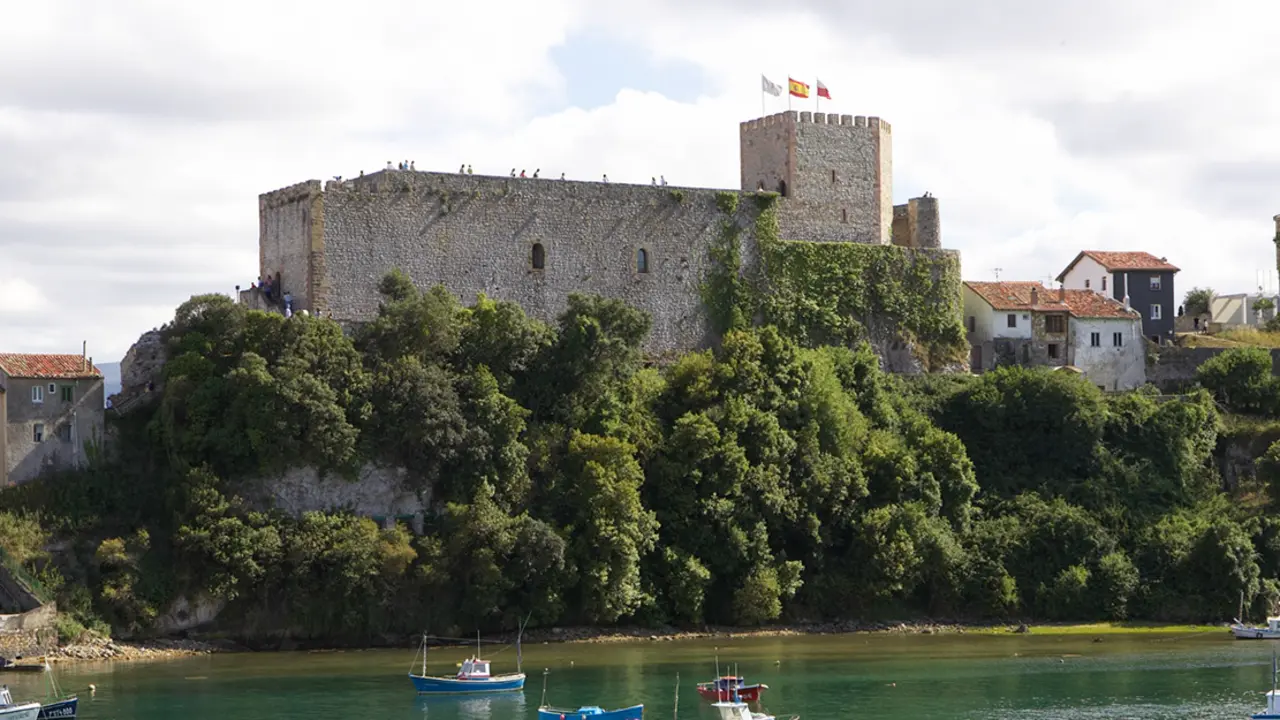 Imagen exterior del castillo del Rey. / A.S.