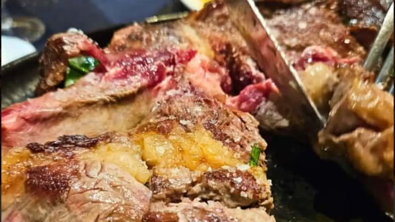 Carne del restaurante La Pirula, en Santander. / H.C.
