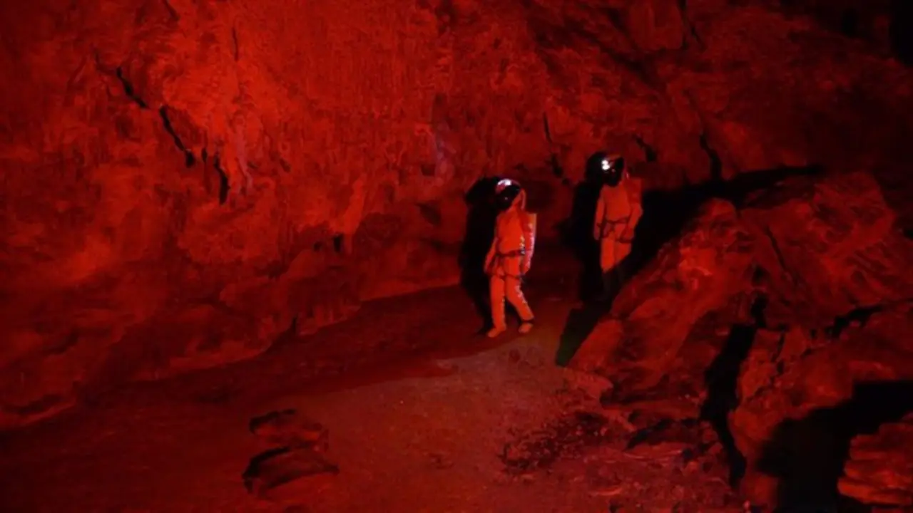 Ensayo vida humana en Marte, gracias al proyecto Astroland en una cueva de Arredondo (Cantabria). / EP