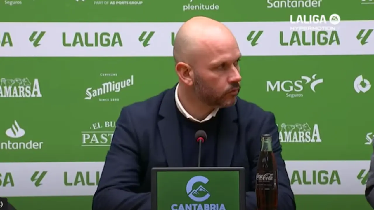 El entrenador del Racing, Jos&eacute; Alberto. / X