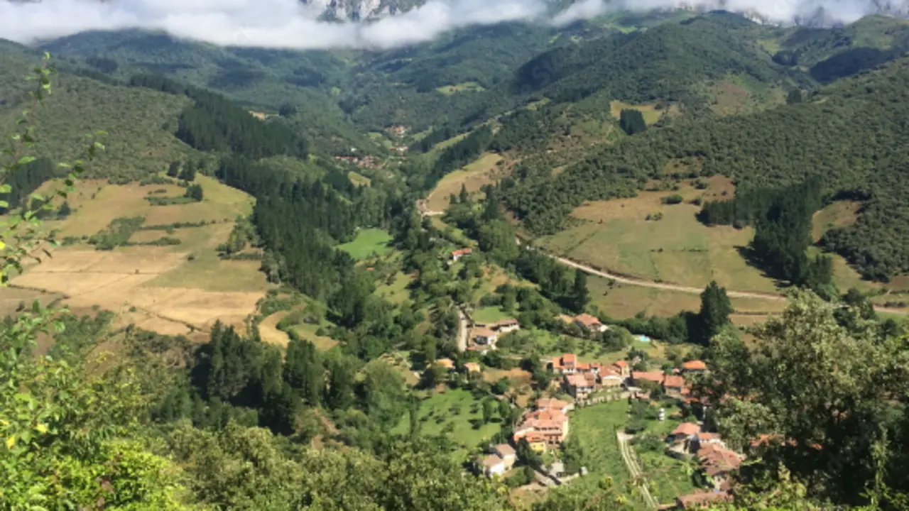El valle de Li&eacute;bana en una imagen panor&aacute;mica. / A.S.