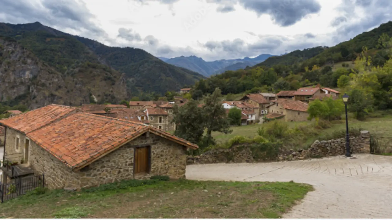 Los pueblos de Cantabria son grandes atractivos para los turistas. / A.S.