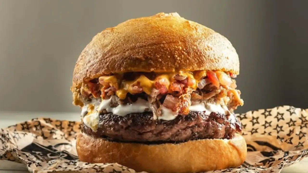 Una de las hamburguesas. / L.B