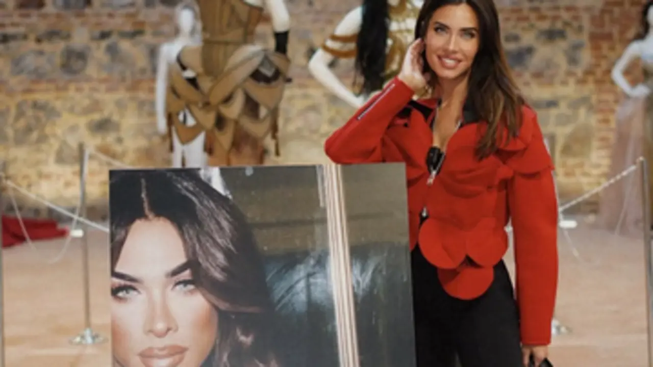 Pilar Rubio, encantada de ser comparada con Carmen Farala: "Es un honor". / Instagram