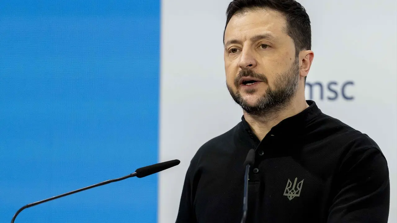 Zelenski durante una rueda de prensa. / Andreas Stroh