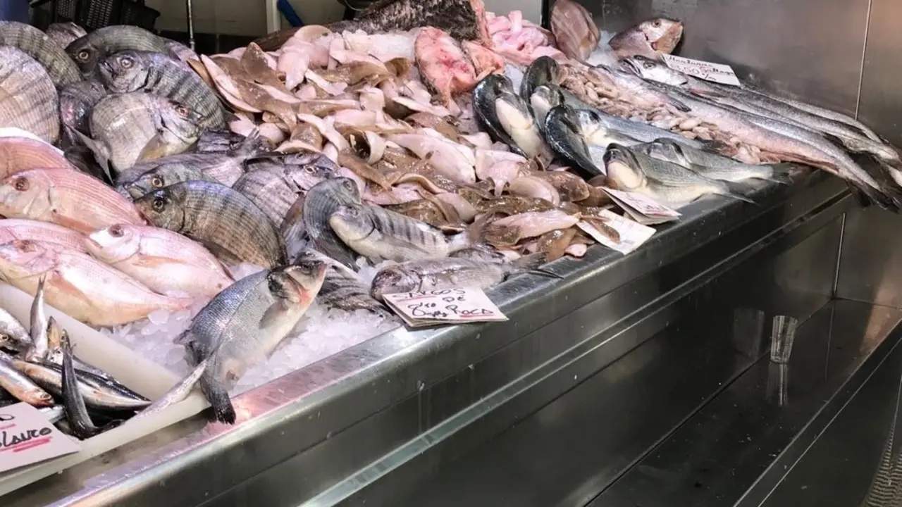 Varios pescados en la nevera de un mercado. / EP / Archivo