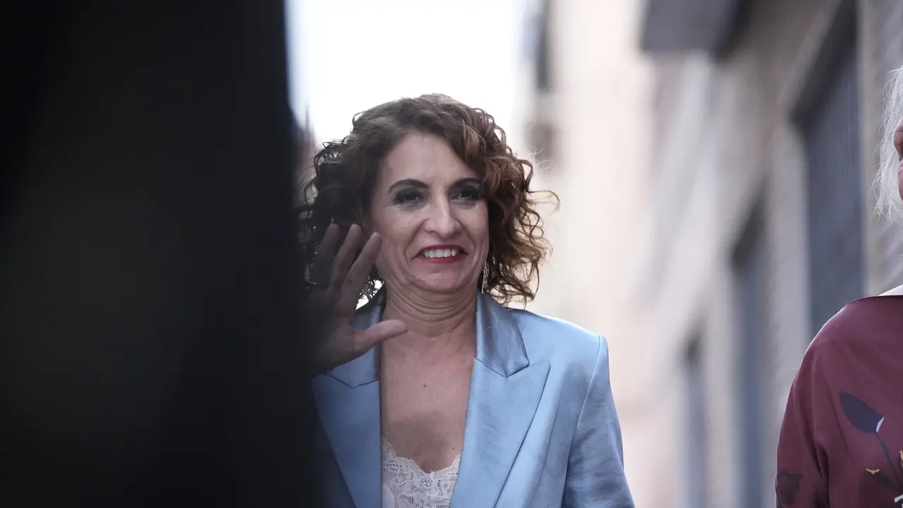 EuropaPress_6540452_secretaria_general_psoe_a_maria_jesus_montero_llegada_sede_regional_psoe_a