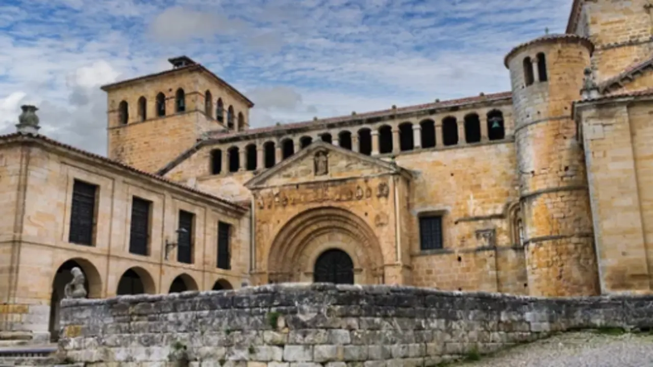 Vista de la Colegiata de Santillana del Mar. / A.S.