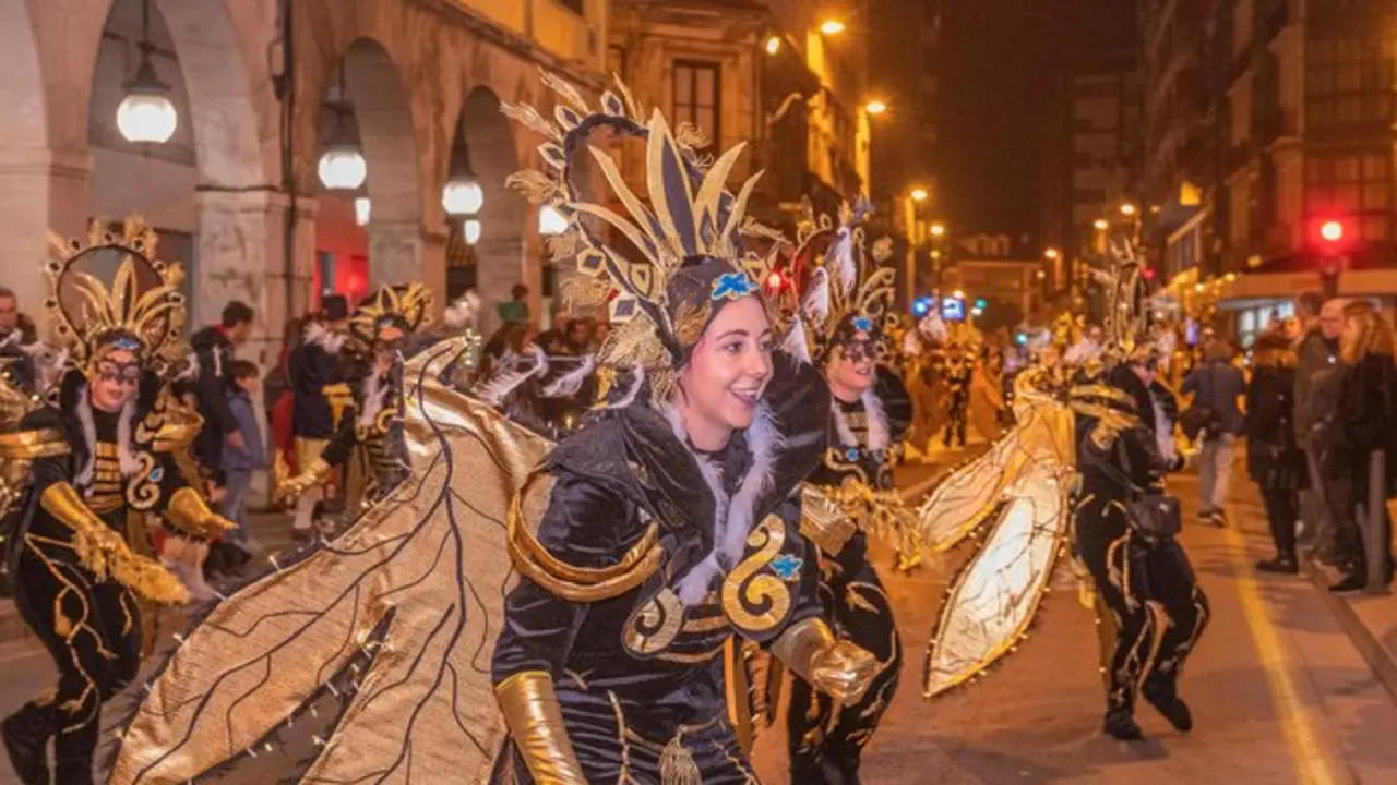 Una de las ediciones del carnaval de Torrelavega. / Alerta