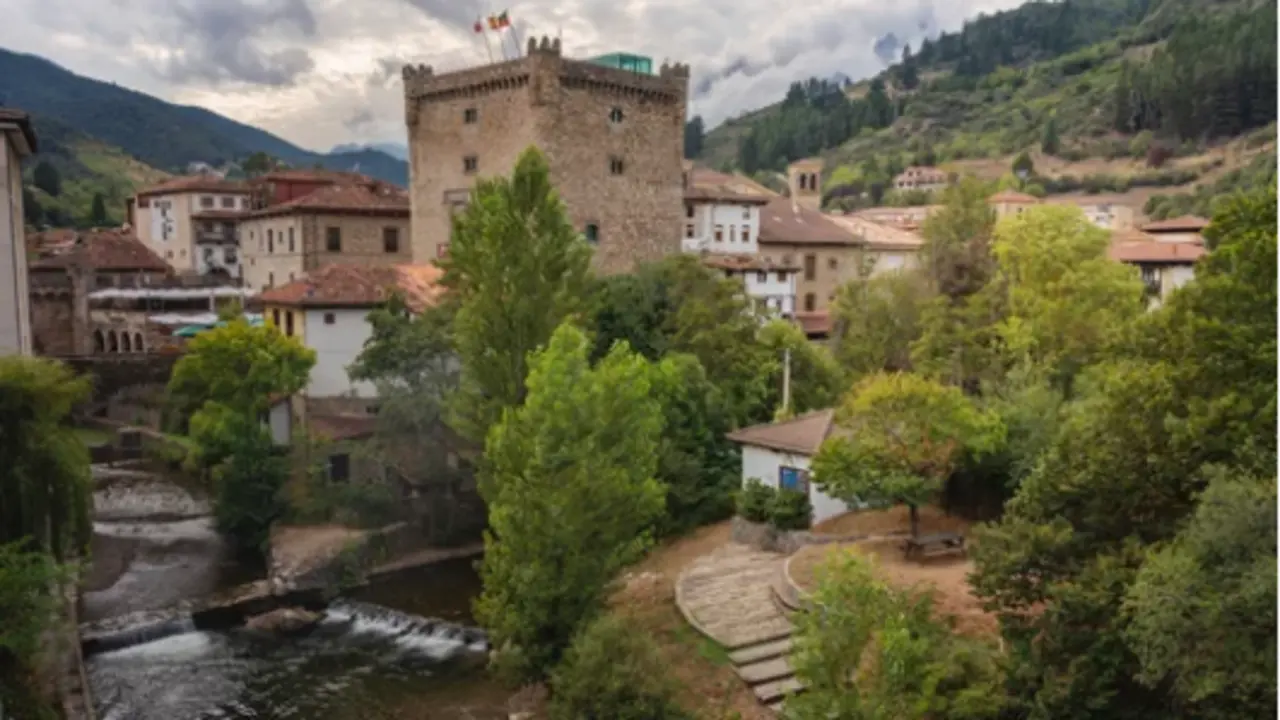 Vista panor&aacute;mica de uno de los rincones de Potes. / A.S.