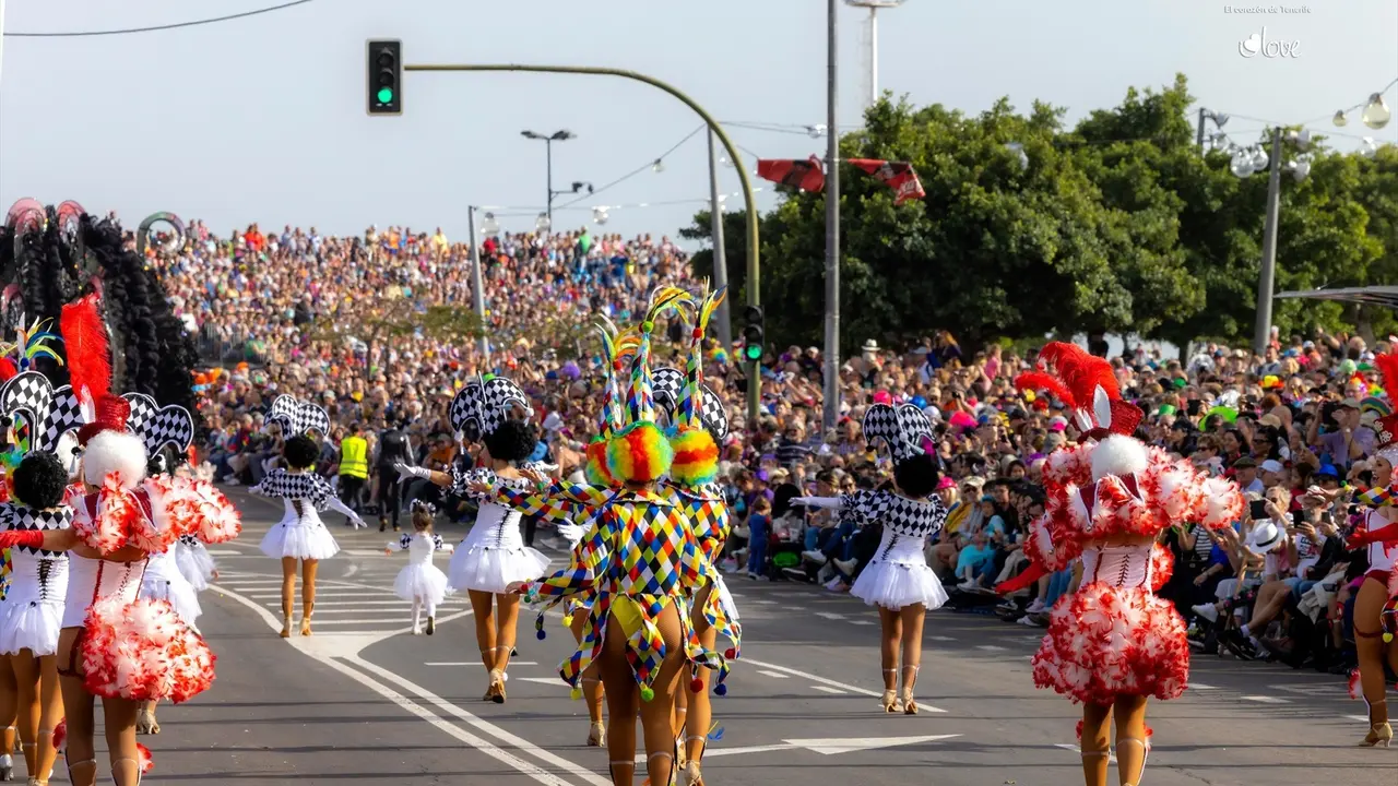 Coso del Carnaval de Santa Cruz de Tenerife el a&ntilde;o pasado. / EP / Archivo