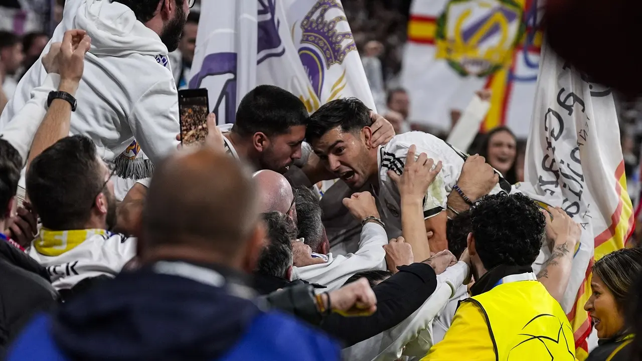 Brahim D&iacute;az, del Real Madrid, celebra un gol durante el partido de ida de los octavos de final de la UEFA Champions League 2024/25 entre el Real Madrid CF y el Atl&eacute;tico de Madrid, en el estadio Santiago Bernab&eacute;u, el 4 de mayo

Foto: AFP7 / Europa Press - Solo para uso en Espa&ntilde;a