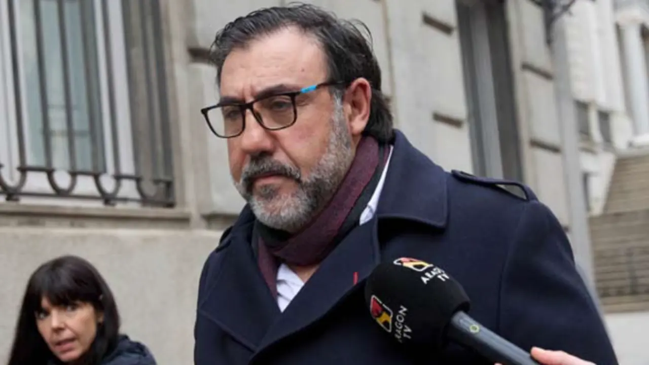 El hermano de Koldo Garc&iacute;a, Joseba Garc&iacute;a, a su salida al declarar en el Tribunal Supremo. / Jes&uacute;s Hell&iacute;n