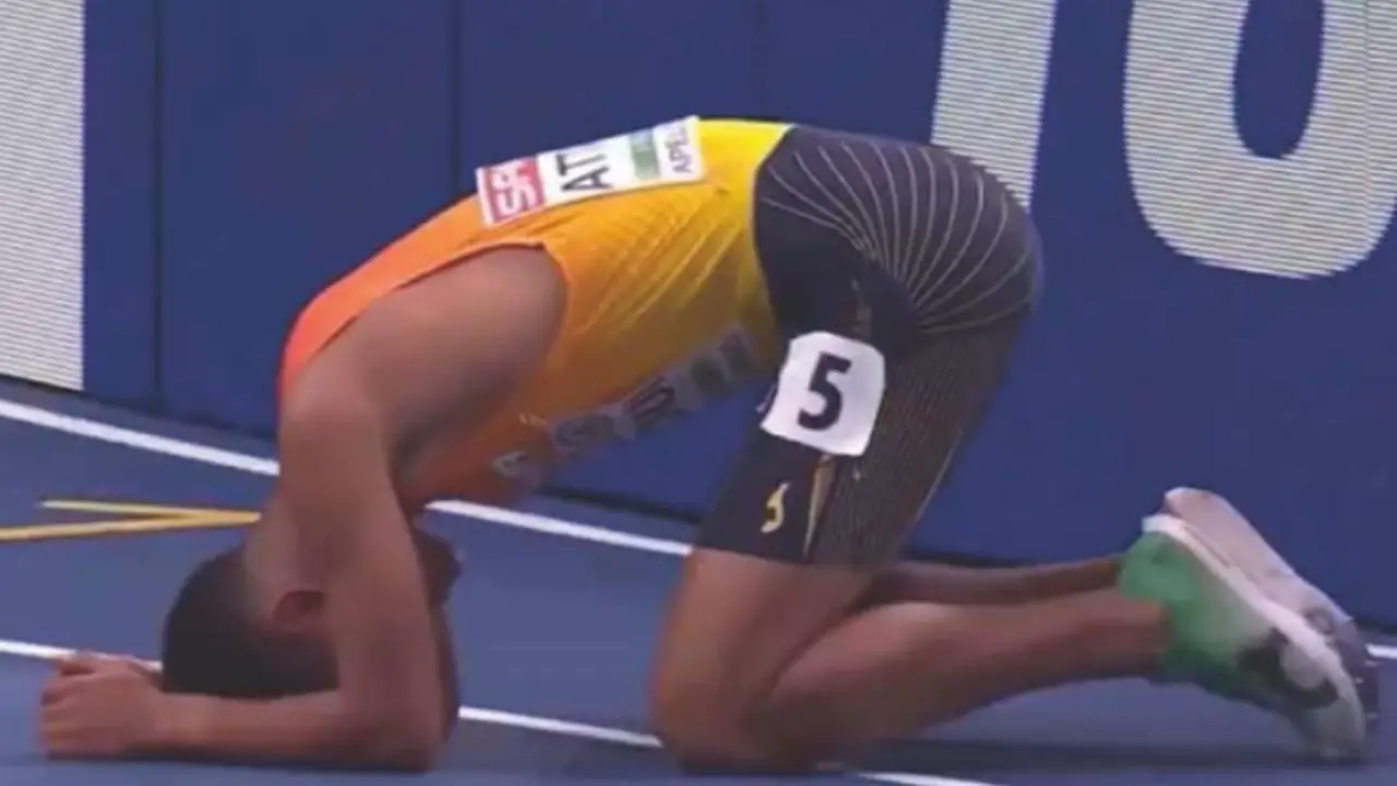 El atleta torrelaveguense, Mohamed Attaoui al finalizar la carrera. / X