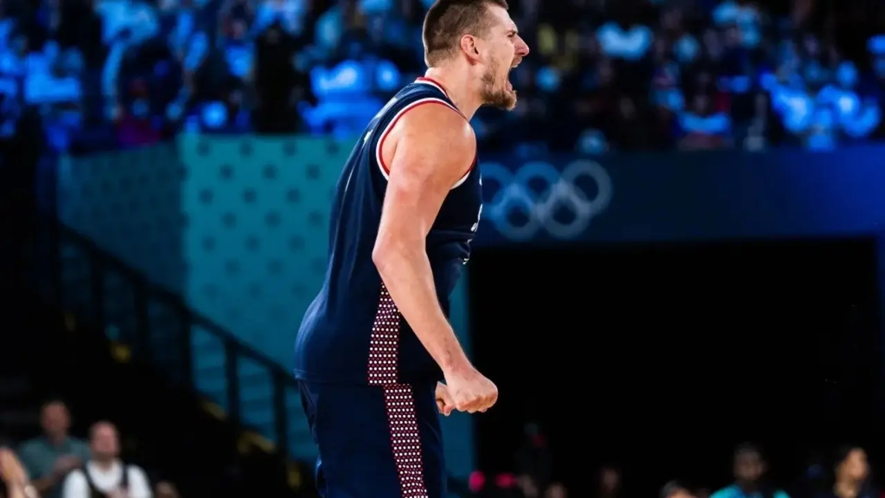 Nikola Jokic durante un partido con la selecci&oacute;n de Serbia. / EP