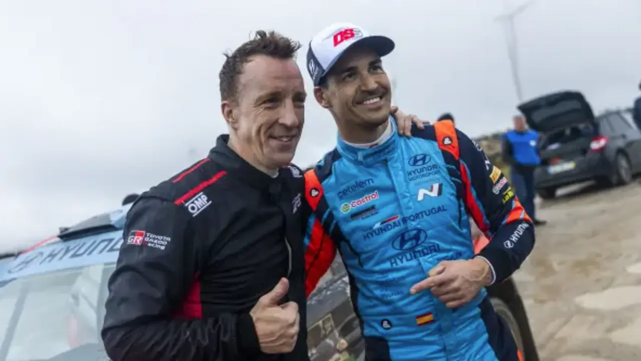 Sordo y Meeke durante el Rally Serras de Fafe. / HYUNDAI