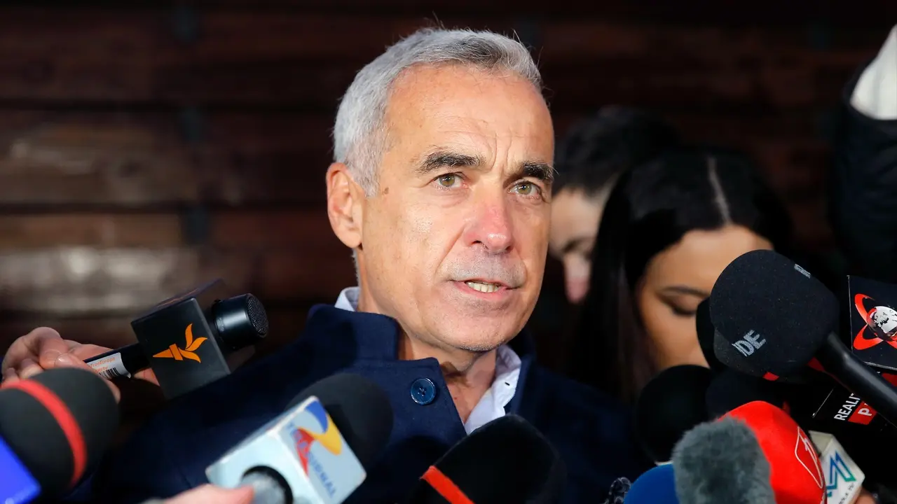 Călin Georgescu durante unas declaraciones a la prensa. / Cristian Cristel