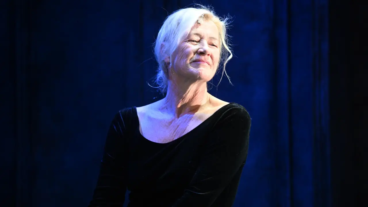 Ana Duato durante el pase gr&aacute;fico de la obra de teatro 'La M&uacute;sica'. / Jos&eacute; Oliva