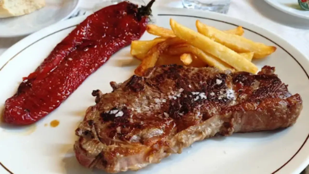 Un plato de chulet&oacute;n del restaurante. / A.E