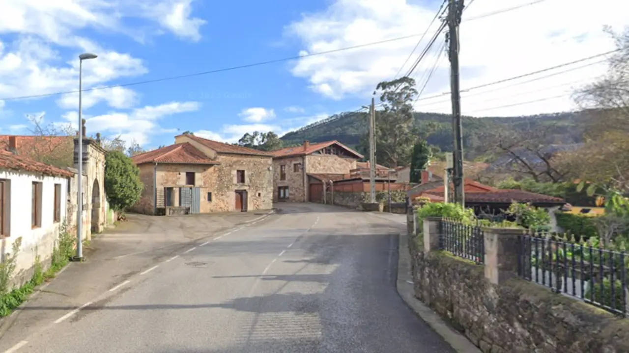 Una de las calles de Vi&eacute;rnoles. / G.M
