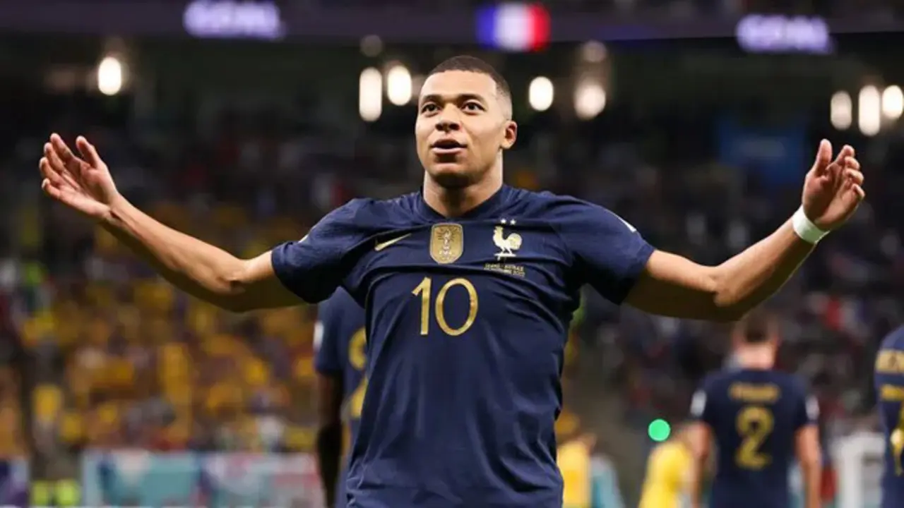 El delantero franc&eacute;s de la selecci&oacute;n de Francia, Kylian Mbapp&eacute;. / x