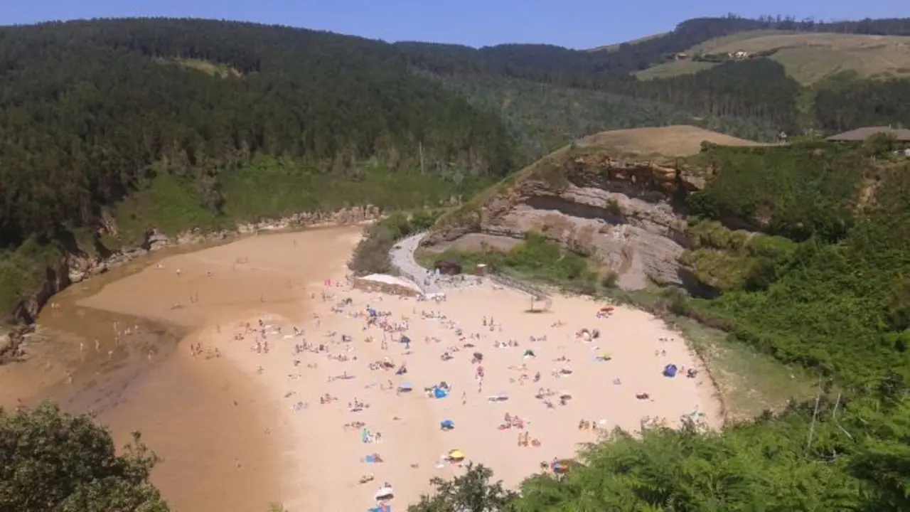 La playa de Galizano. / A.E
