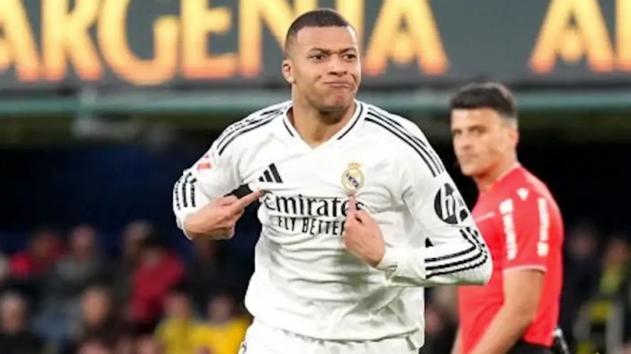 Mbapp&eacute; celebra un gol ante el Villarreal. / EP