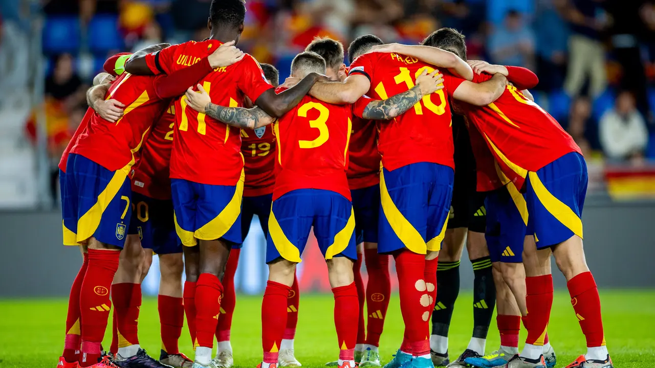 Los jugadores de la Selecci&oacute;n espa&ntilde;ola antes de un partido / SEF&uacute;tbol